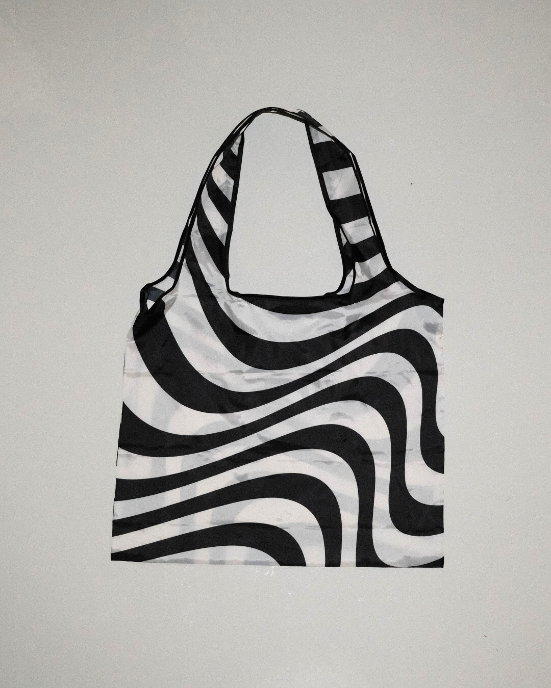 Adorebag: Silhouette Waves