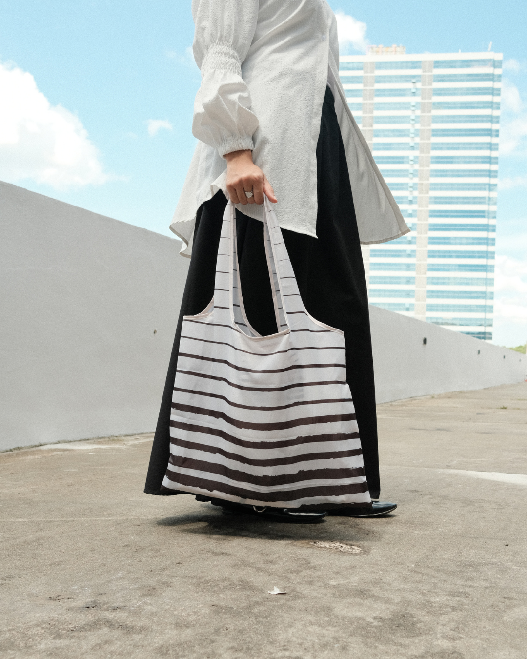 Adorebag: Silhouette Stripes
