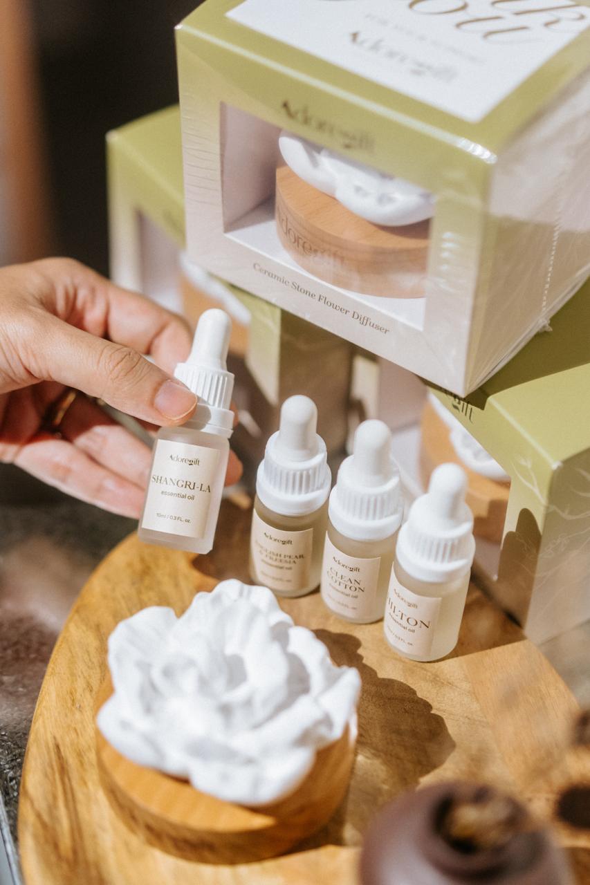 Adorebloom Clay Flower Diffuser: Shangri-La