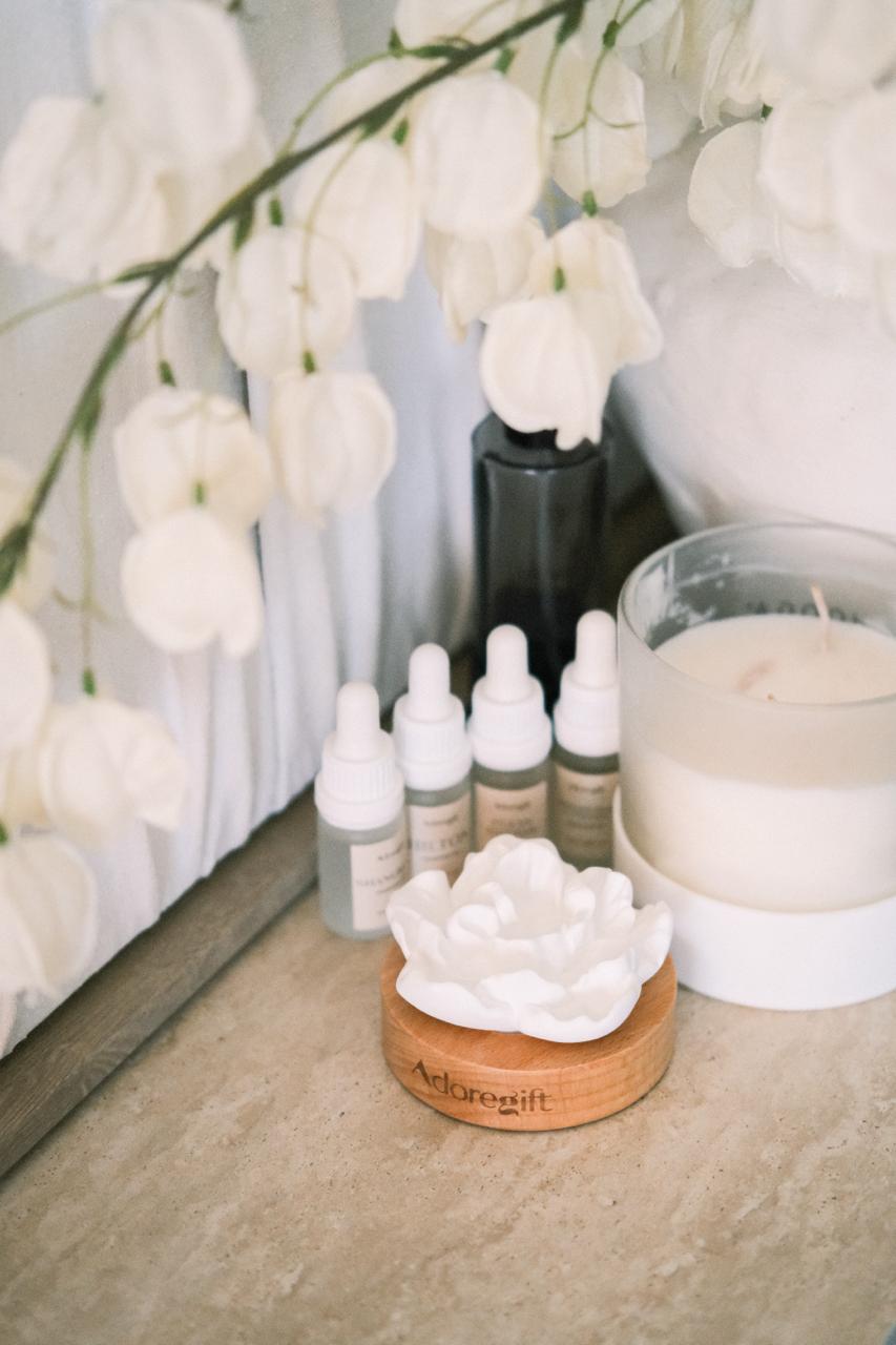 Adorebloom Clay Flower Diffuser: Hilton